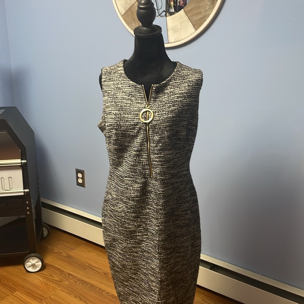 Black and White size 12 Calvin Klein